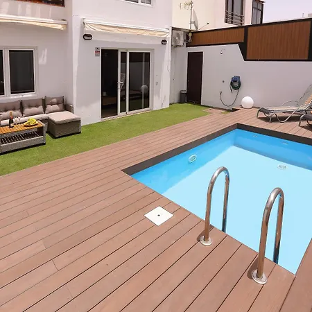 Berkana De Lujo Con Piscina Villa Playa Honda (Lanzarote)